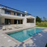 Villa Luksuzna Castanea S Privatnim Bazenom I Wellnesom U Srcu Istre *