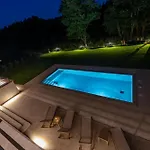 Villa Luksuzna Castanea S Privatnim Bazenom I Wellnesom U Srcu Istre Heki