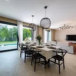 Luksuzna Castanea S Privatnim Bazenom I Wellnesom U Srcu Istre Villa *