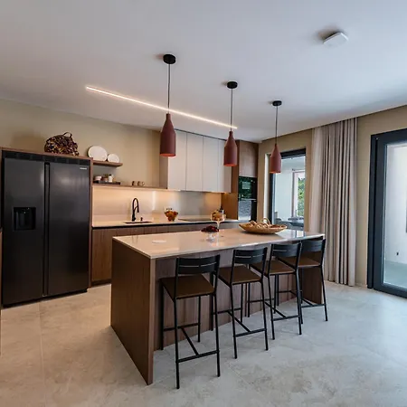 Castanea S Bazenom, Jacuzzijem, Saunom