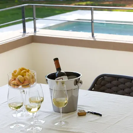 Castanea Villa