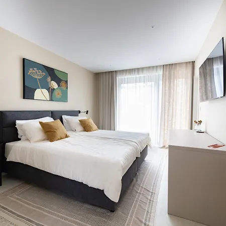 Villa Castanea S Bazenom, Jacuzzijem, Saunom *