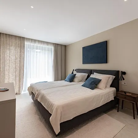 Villa Castanea S Bazenom, Jacuzzijem, Saunom