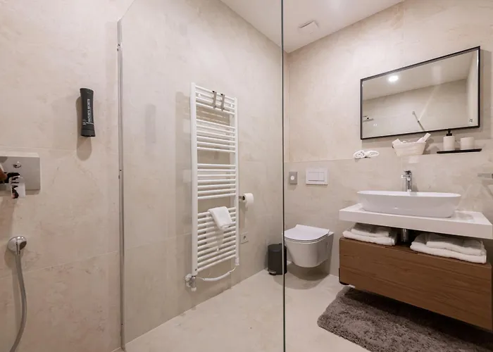 Castanea S Bazenom, Jacuzzijem, Saunom * Heki