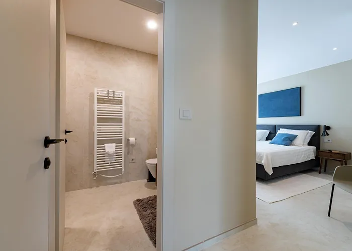 Castanea S Bazenom, Jacuzzijem, Saunom Vila