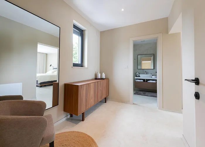 Castanea S Bazenom, Jacuzzijem, Saunom Vila